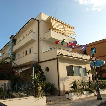 Hotel Mayor Sperlonga Ngoại thất bức ảnh